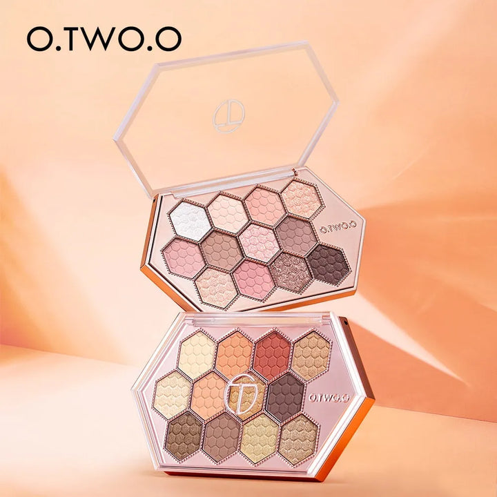 O.TWO.O HONEYCOMB EYESHADOW PALETTE - The Body Essential