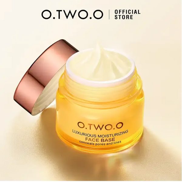 O.TWO.O LUXURIOUS MOISTURIZING FACE BASE - The Body Essential