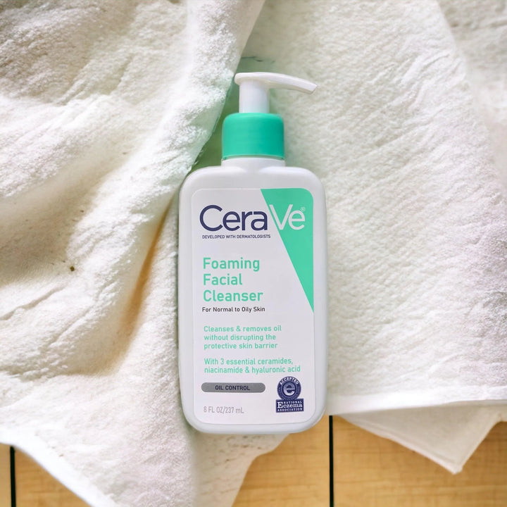 CeraVe Foaming Facial Cleanser - The Body Essential