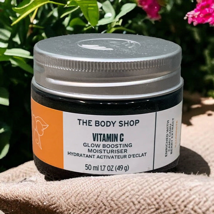 The Body Shop Vitamin C Glow Boosting Moisturiser - The Body Essential