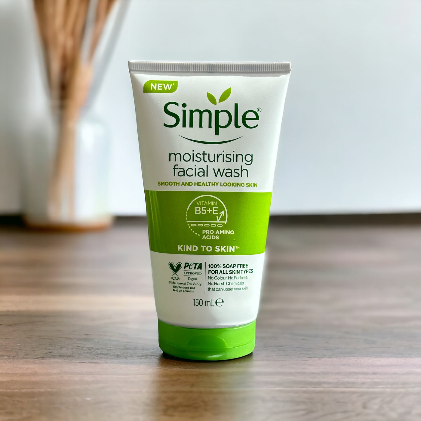Simple Kind to Skin Moisturising Facial Wash