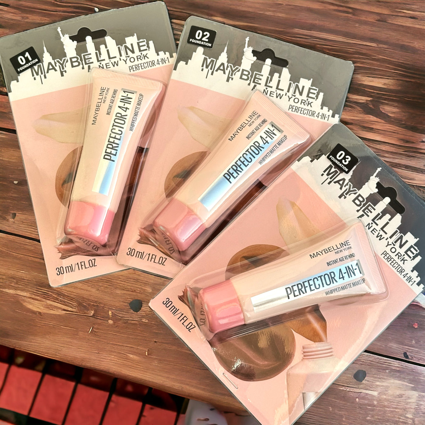 Maybelline Instant Age Rewind Perfector 4in1