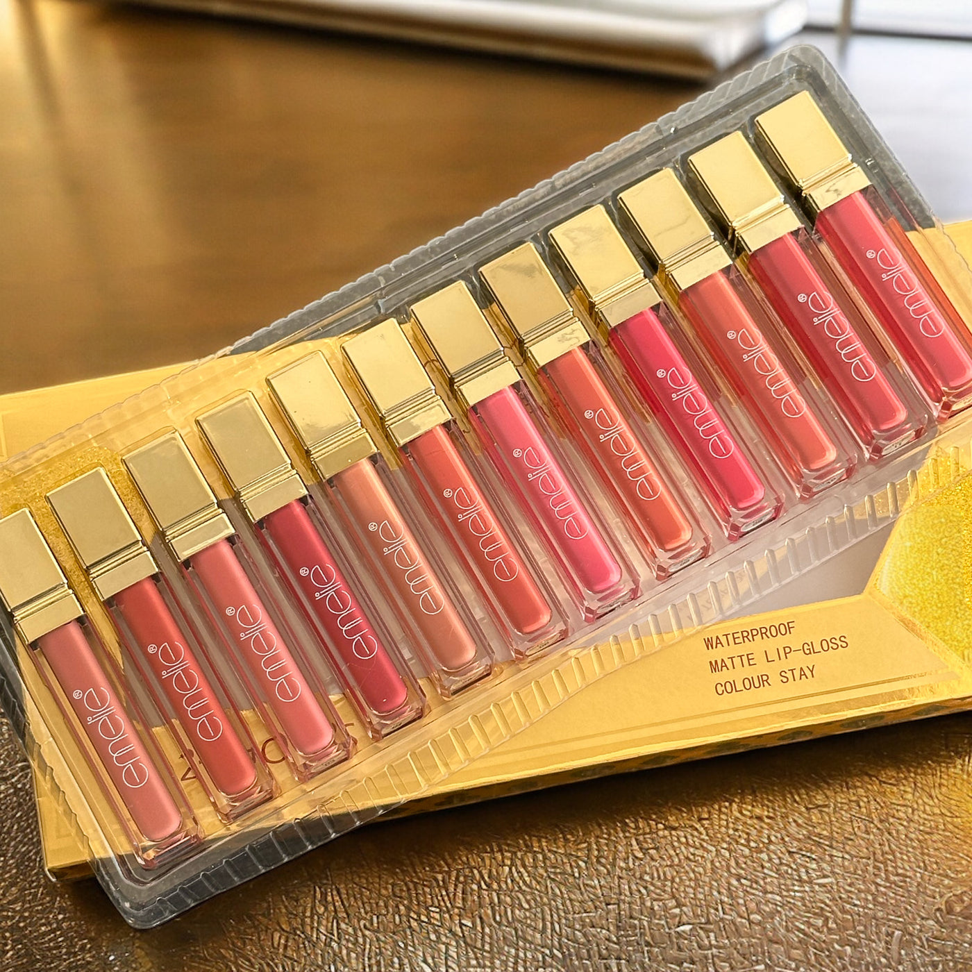 Emelie Waterproof Matte Lip Gloss Color Stay Golden Tray